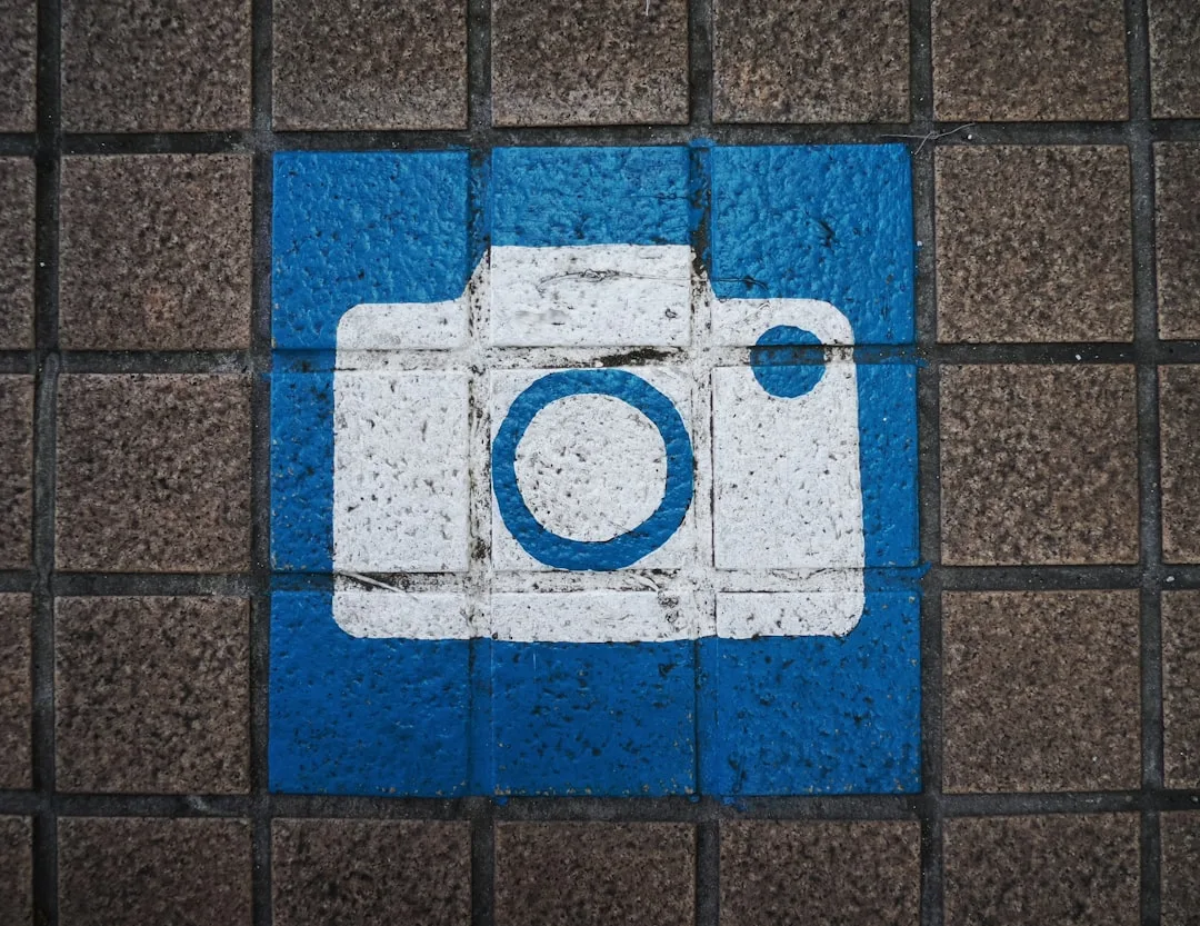 Choosing the Right Image Format for Social Media Posts